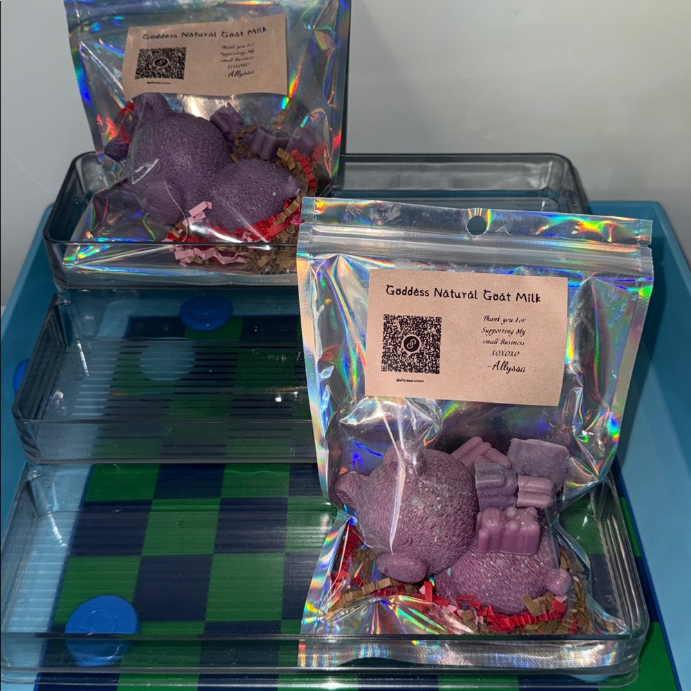 Sleepy teddy goat milk bar soap GODDESS PURPLE WOTH MINI TEDDYS
